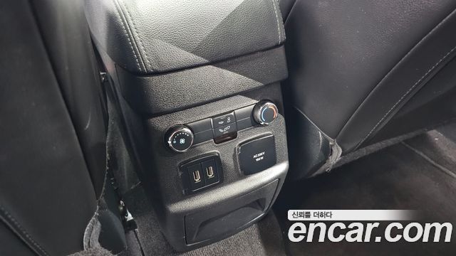 Ford Explorer 2018 — photo 19