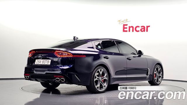 Kia Stinger 2018 — photo 2