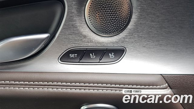 Kia Stinger 2018 — photo 21