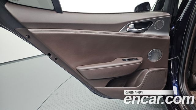 Kia Stinger 2018 — photo 15