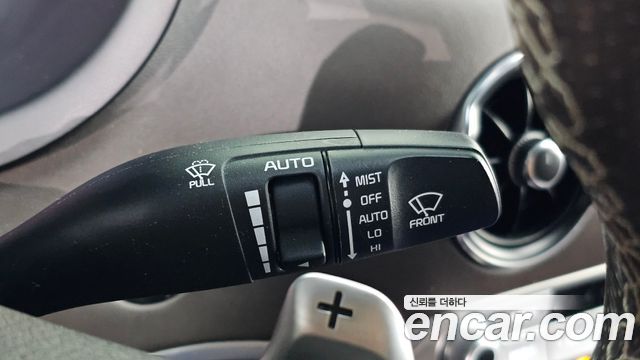 Kia Stinger 2018 — photo 30