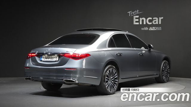 Mercedes-Benz S-Class 2022 — photo 2