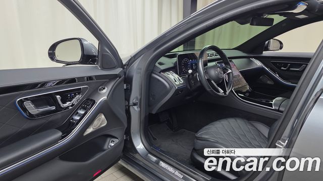 Mercedes-Benz S-Class 2022 — photo 13