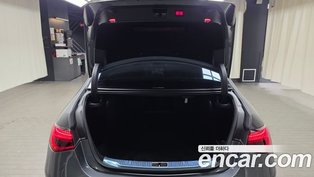 Mercedes-Benz S-Class 2022 — photo 26