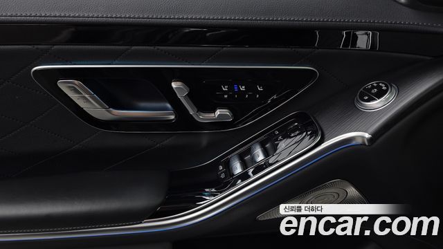 Mercedes-Benz S-Class 2022 — photo 29