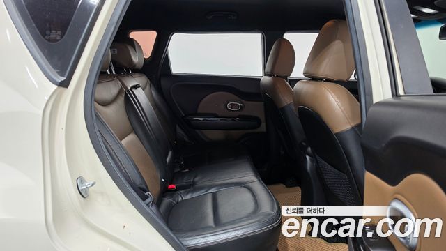 Kia Soul 2015 — photo 17