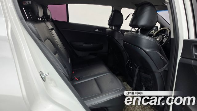 Kia Sportage 2016 — photo 12