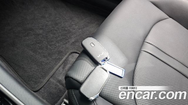 Kia K5 2023 — photo 16