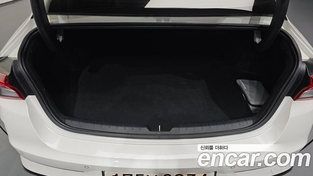 Kia K5 2023 — photo 20