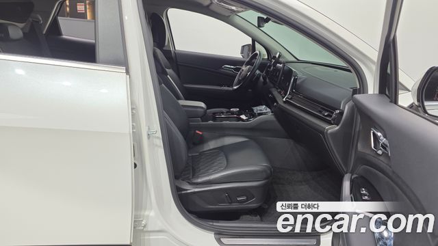 Kia Sportage 2022 — photo 11