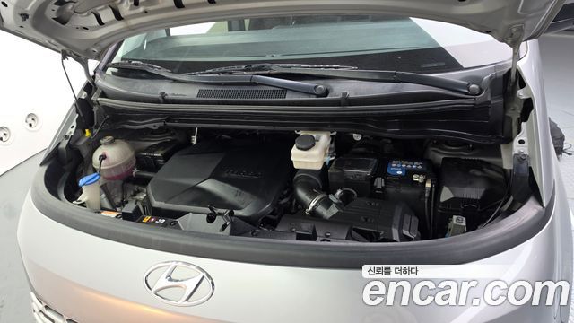 Hyundai Staria 2022 — photo 6