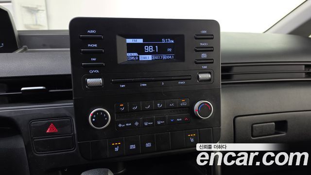 Hyundai Staria 2022 — photo 21
