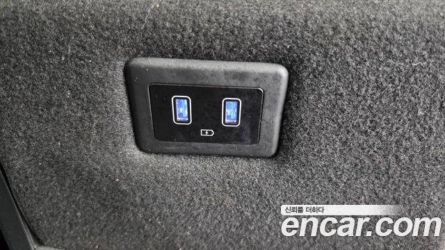 Hyundai Staria 2022 — photo 27
