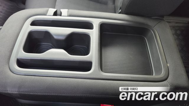 Hyundai Staria 2022 — photo 30