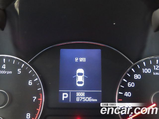 Kia K3 2013 — photo 6