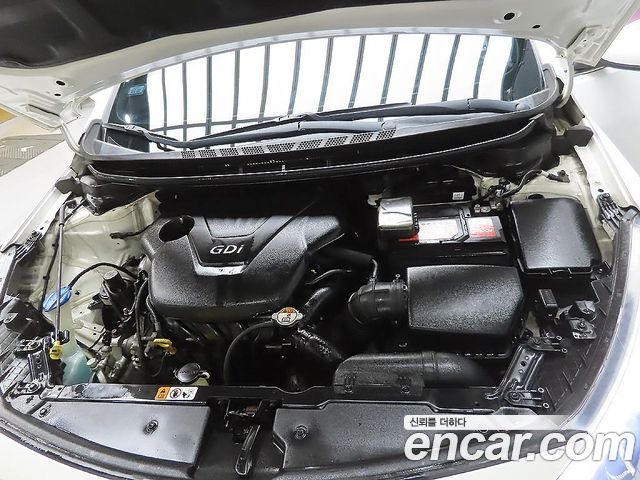 Kia K3 2013 — photo 8