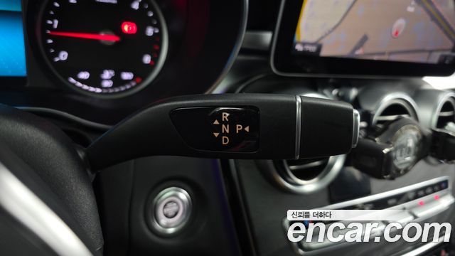 Mercedes-Benz C-Class 2019 — photo 9