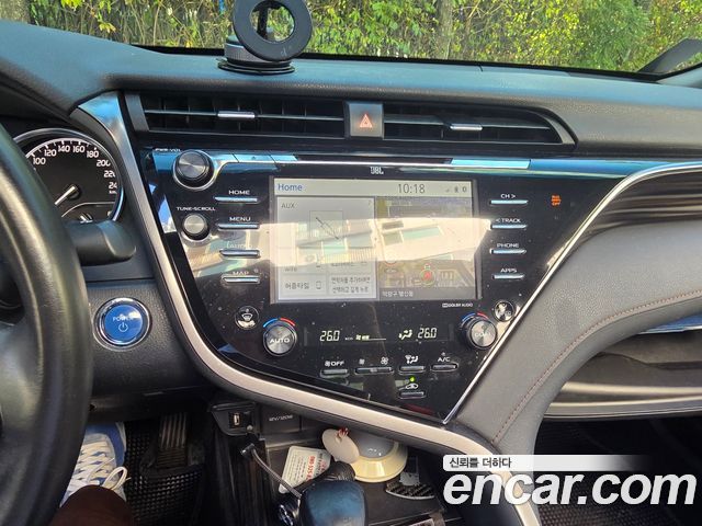 Toyota Camry 2018 — photo 5
