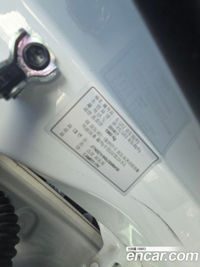 Toyota Camry 2018 — photo 11