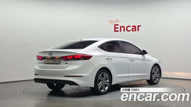 Hyundai AVANTE 2017 — photo 2