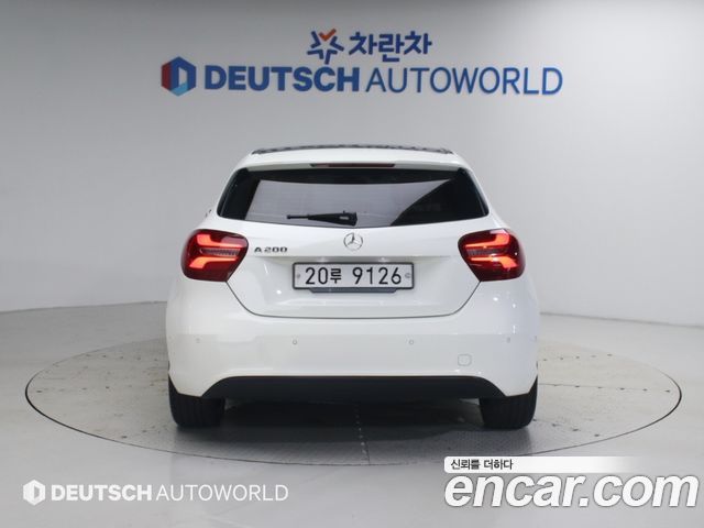 Mercedes-Benz A-Class 2018 — photo 4