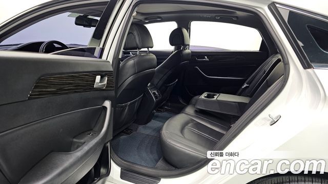 Hyundai Sonata 2015 — photo 11