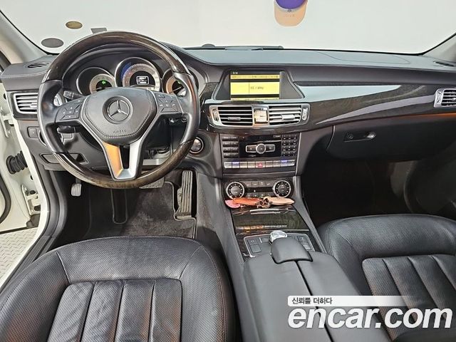 Mercedes-Benz CLS-Class 2012 — photo 5