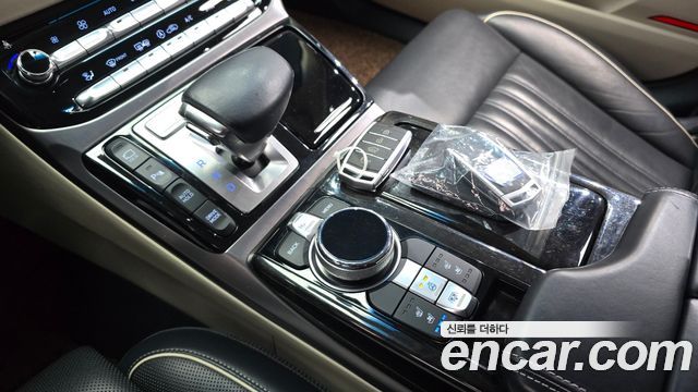Genesis EQ900 2016 — photo 9