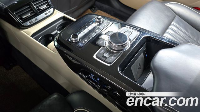 Genesis EQ900 2016 — photo 19