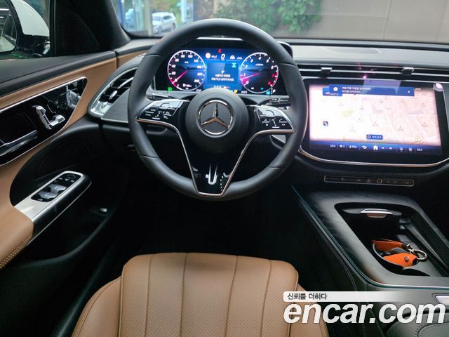 Mercedes-Benz E-Class 2025 — photo 7