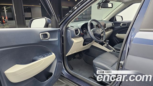 Hyundai Venue 2022 — photo 13
