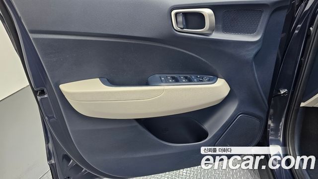 Hyundai Venue 2022 — photo 14
