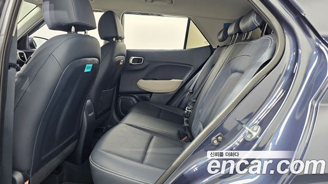 Hyundai Venue 2022 — photo 16