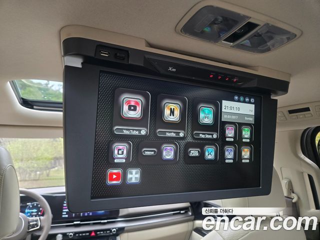 Kia Canival 2021 — photo 2