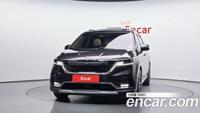 Kia Canival 2021 — photo 3