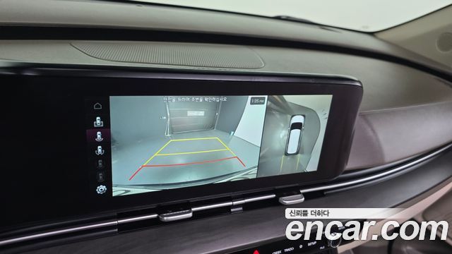 Kia Canival 2021 — photo 20