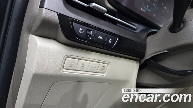 Kia Canival 2021 — photo 27