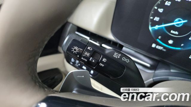 Kia Canival 2021 — photo 29