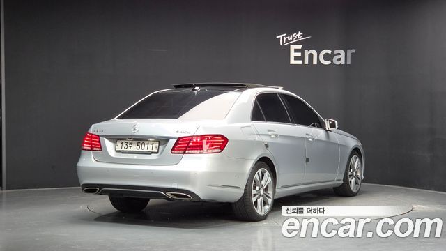 Mercedes-Benz E-Class 2014 — photo 2