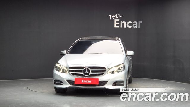 Mercedes-Benz E-Class 2014 — photo 3