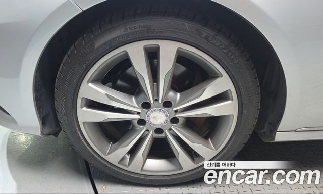Mercedes-Benz E-Class 2014 — photo 5