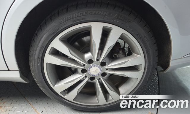 Mercedes-Benz E-Class 2014 — photo 7