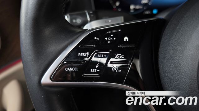 Mercedes-Benz E-Class 2021 — photo 21
