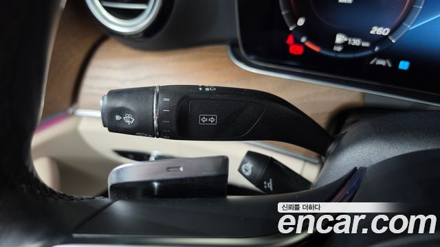 Mercedes-Benz E-Class 2021 — photo 27
