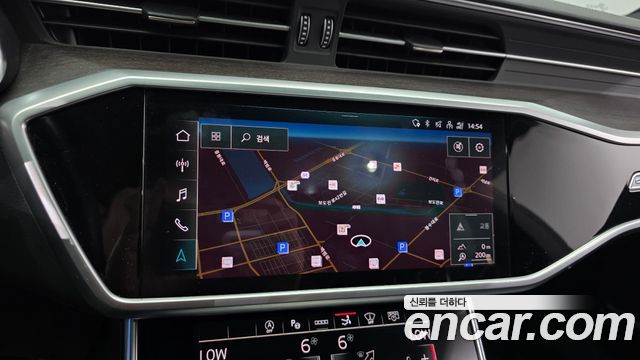 Audi A7 2022 — photo 14