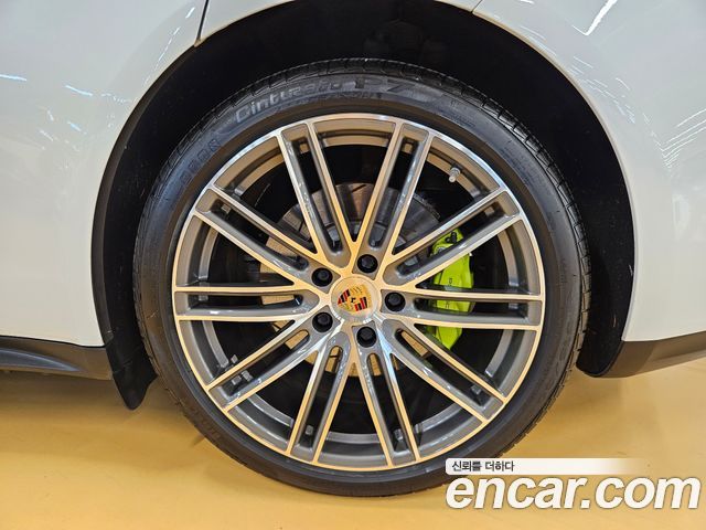Porsche Panamera 2018 — photo 5