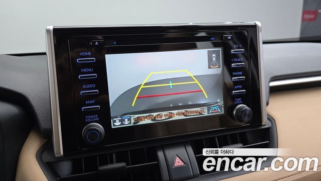 Toyota RAV4 2021 — photo 20