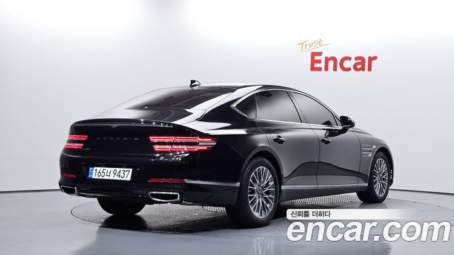 Genesis G80 2023 — photo 2