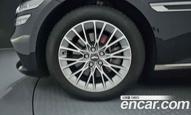 Genesis G80 2023 — photo 5