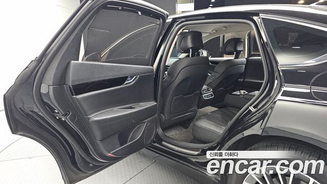 Genesis G80 2023 — photo 18